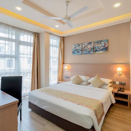 Three Inn Hulhumalé Extérieur photo