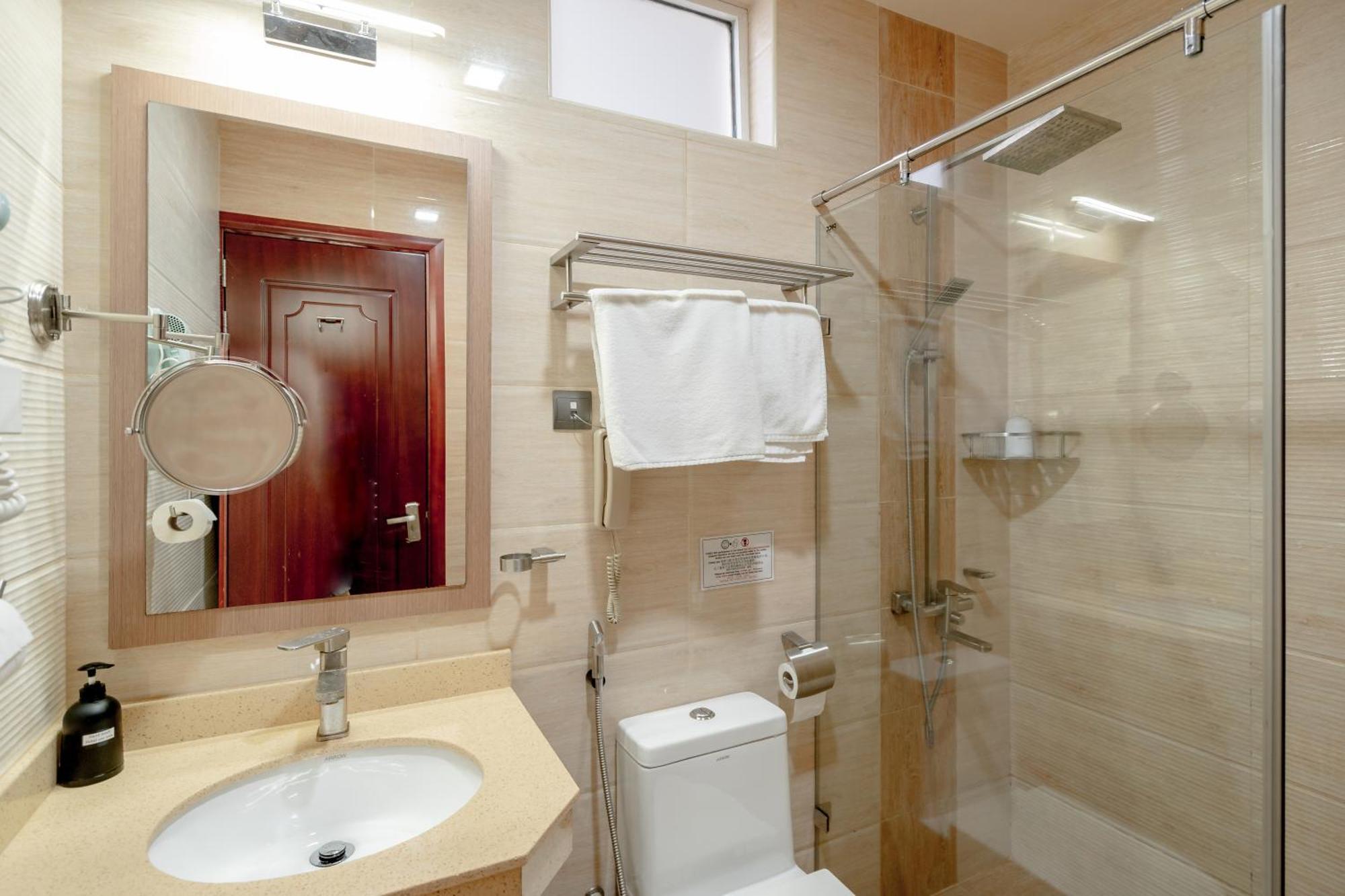 Three Inn Hulhumalé Extérieur photo