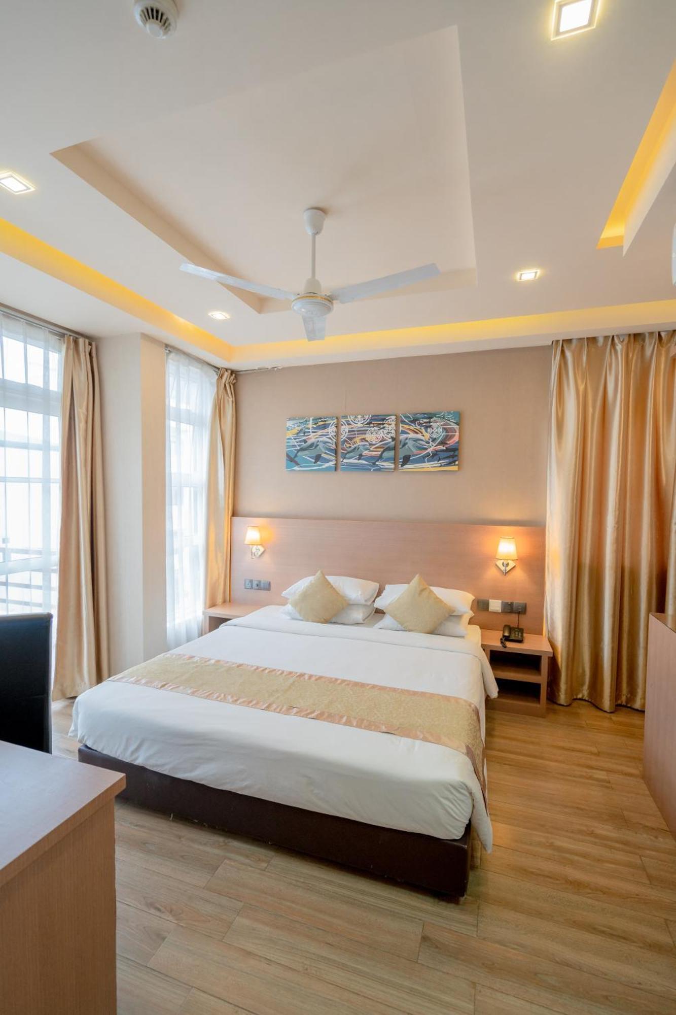 Three Inn Hulhumalé Extérieur photo