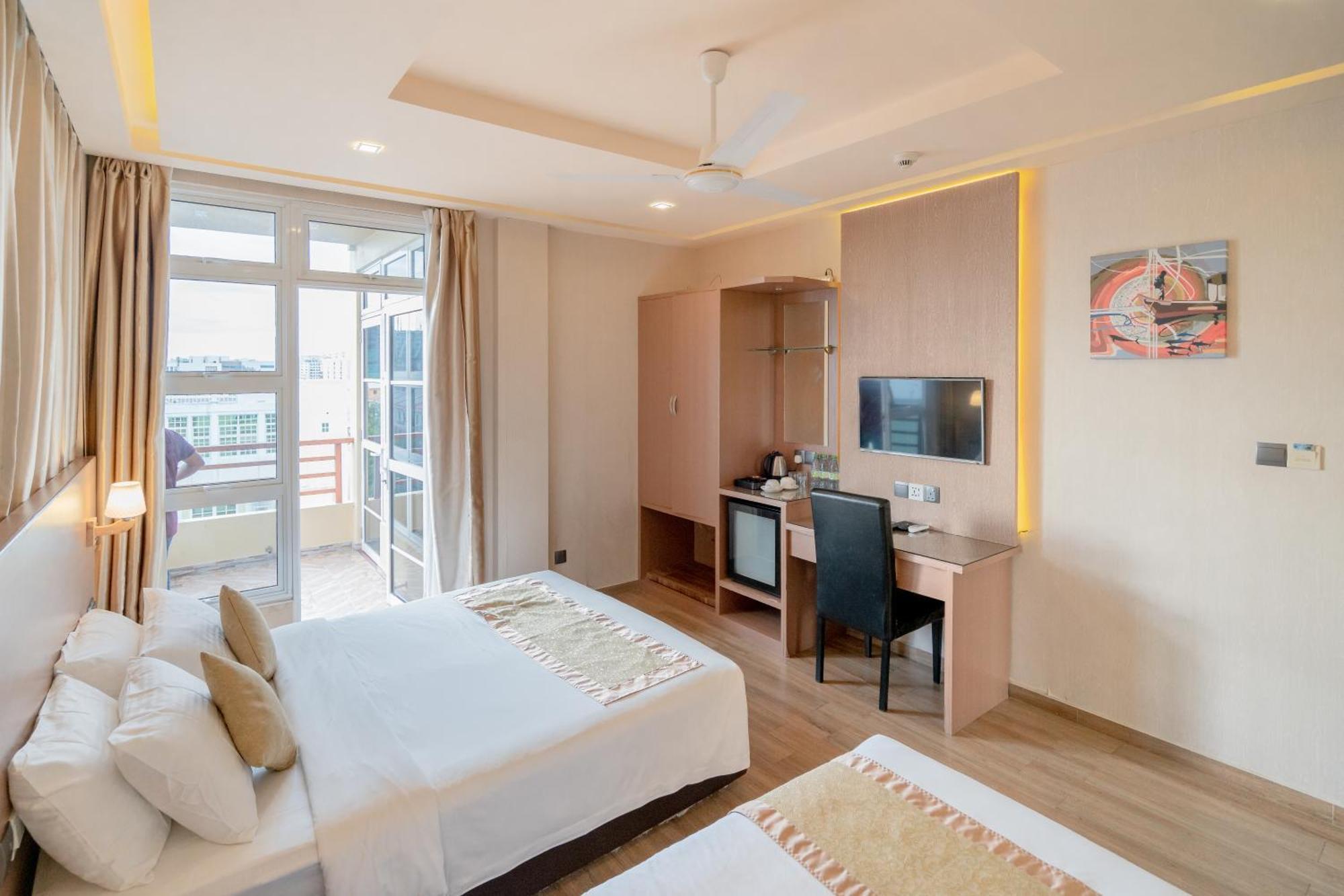 Three Inn Hulhumalé Extérieur photo