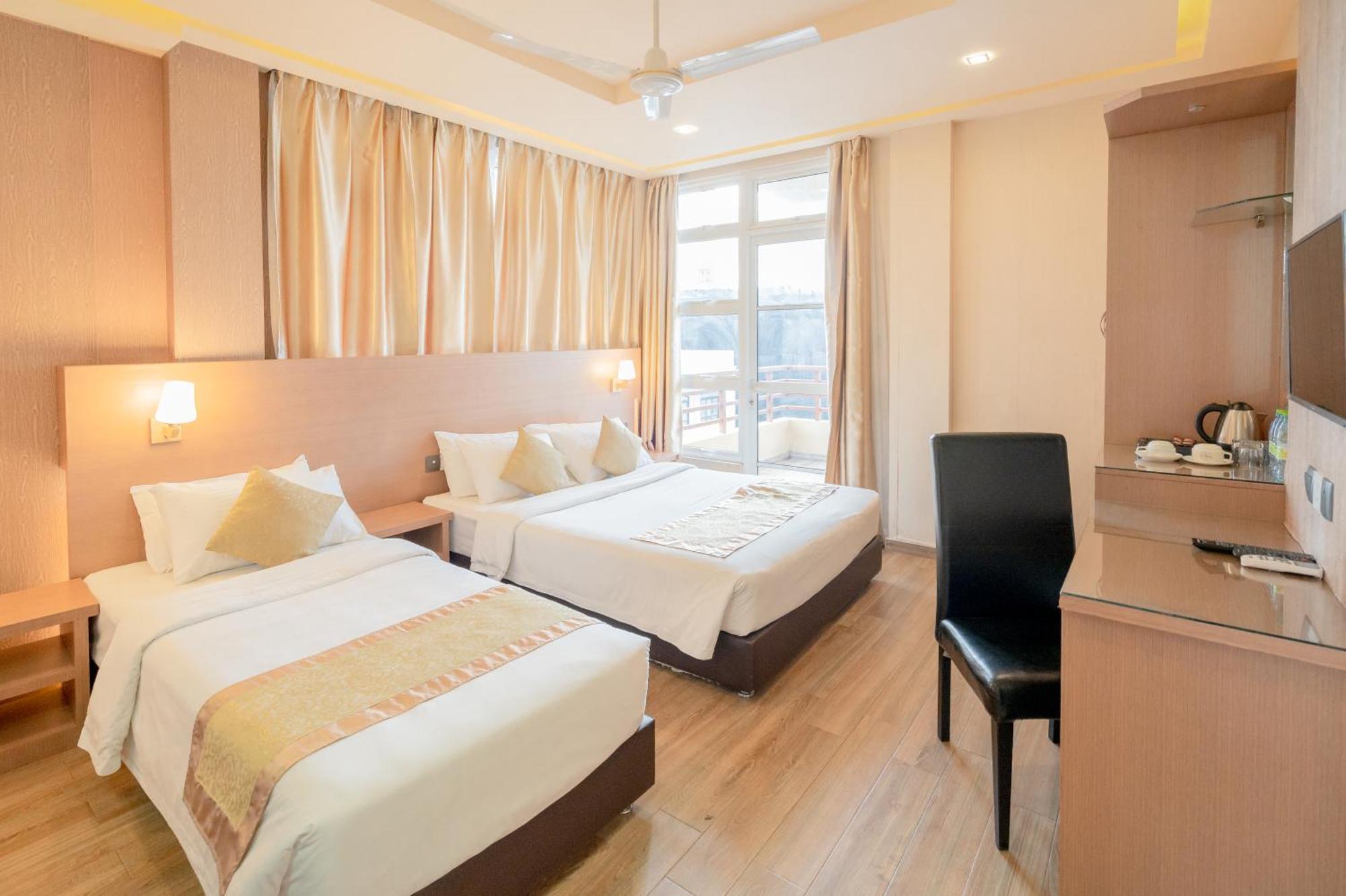 Three Inn Hulhumalé Extérieur photo